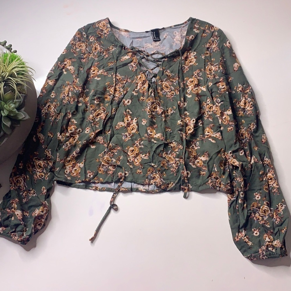 Forever 21 Bohemian Floral long sleeve blouse medium shirt boho